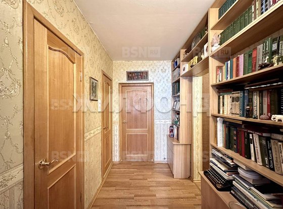 Продажа трехкомнатной квартиры - Кораблестроителей улица, д.50 