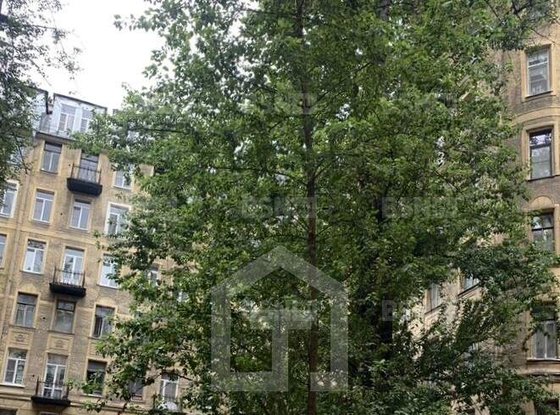 Продажа трехкомнатной квартиры - Большой В.О. проспект, д.64 
