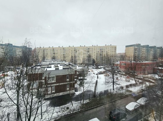 Продажа трехкомнатной квартиры - Королёва проспект, д.42, корп.1 