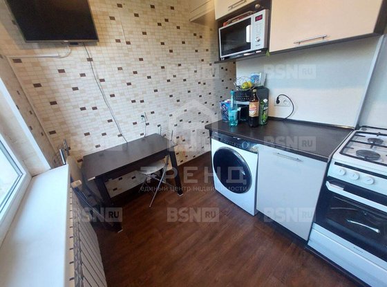 Продажа двухкомнатной квартиры - Славы проспект, д.25 