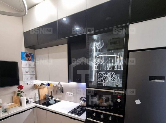 Продажа двухкомнатной квартиры - Стахановцев улица, д.10, корп.3 