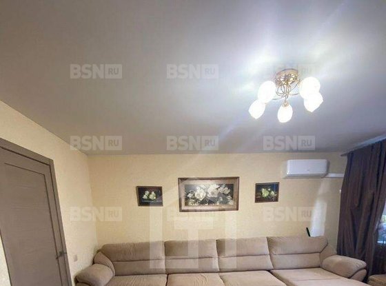 Продажа трехкомнатной квартиры - Маршала Новикова улица, д.3 