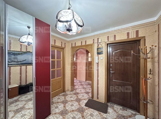 Продажа трехкомнатной квартиры - Мурино, Оборонная улица, д.20 