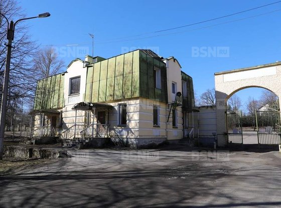 Продажа отдельно стоящего здания - Ломоносов, Морская улица, д.86 