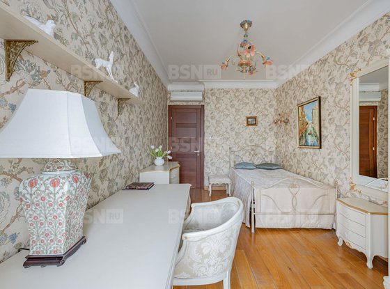 Аренда четырехкомнатной квартиры - Средний В.О. проспект, д.85, литера А 