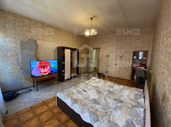 Продажа трехкомнатной квартиры - Декабристов улица, д.33 