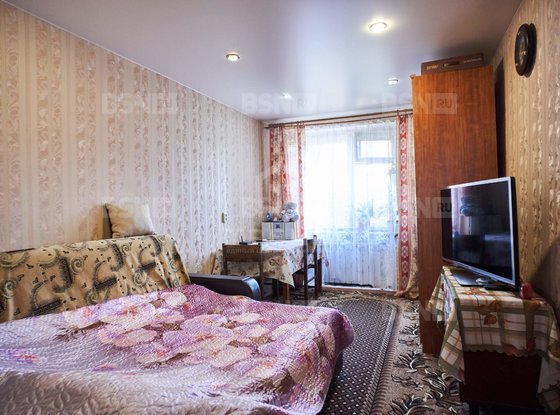 Продажа трехкомнатной квартиры - Петергоф, Суворовская улица, д.3, корп.9 