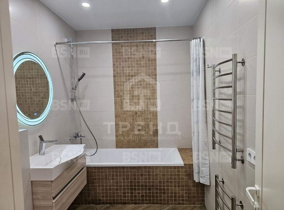 Продажа трехкомнатной квартиры - городской поселок Новоселье, Невская улица, д.5/7 