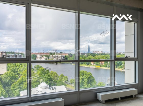 Продажа трехкомнатной квартиры - Песочная, д.18 