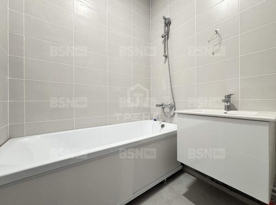 Продажа однокомнатной квартиры - деревня Новосаратовка, Романтиков переулок, д.1 