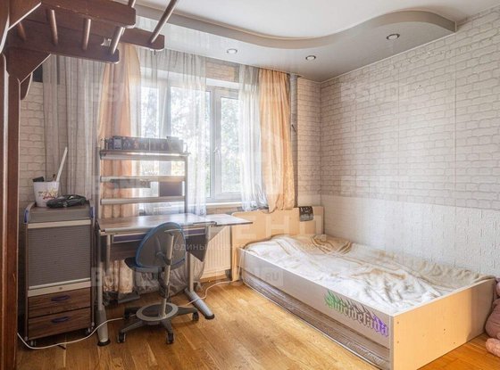 Продажа трехкомнатной квартиры - Малая Балканская улица, д.60, корп.1 