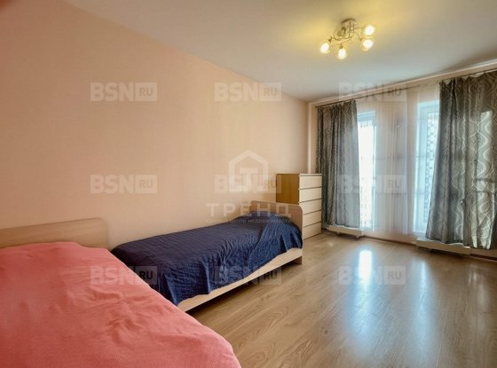 Продажа трехкомнатной квартиры - Кудрово, Столичная улица, д.4, корп.2 