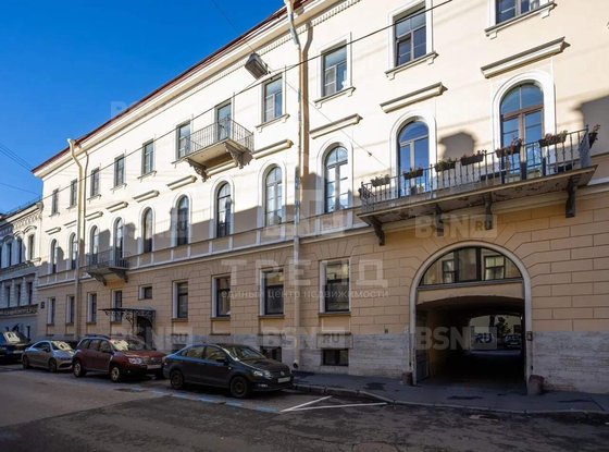 Продажа четырехкомнатной квартиры - Реки Мойки набережная, д.82 