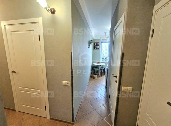 Продажа трехкомнатной квартиры - Королёва проспект, д.42, корп.1 
