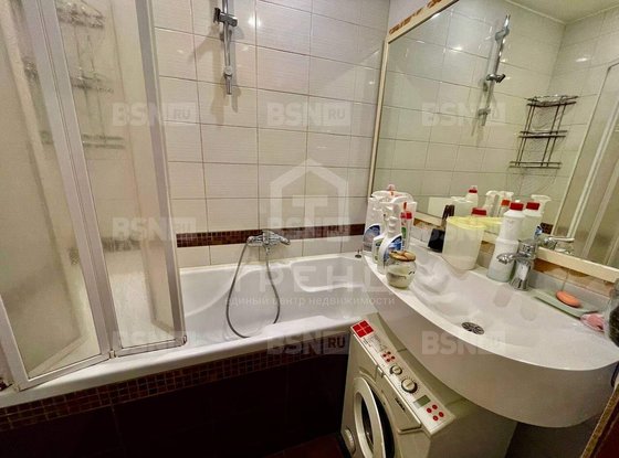 Продажа трехкомнатной квартиры - Испытателей проспект, д.31, корп.1 