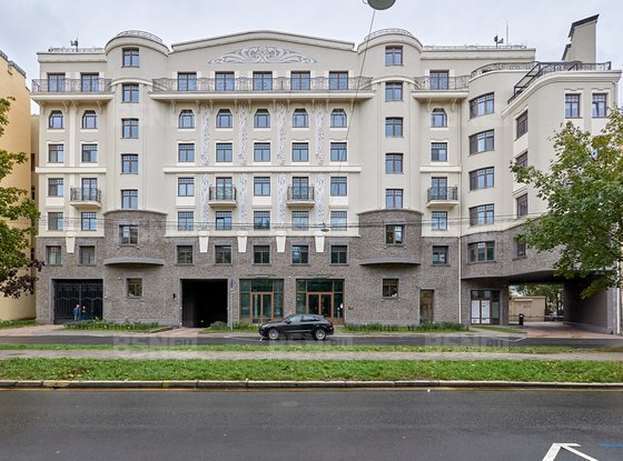 Продажа четырехкомнатной квартиры - Малодетскосельский проспект, д.40 