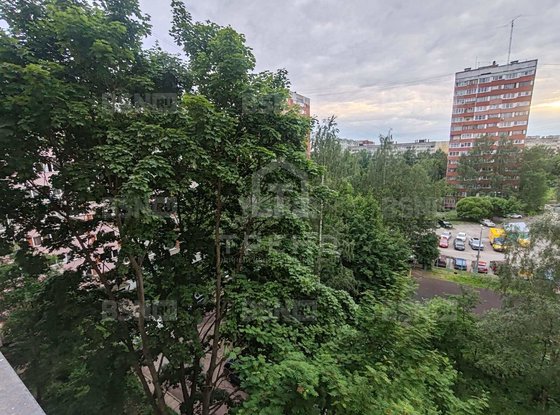 Продажа трехкомнатной квартиры - Симонова улица, д.12/9 