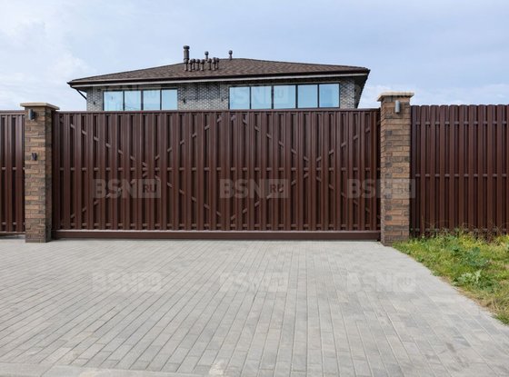 Продажа коттеджа - городской поселок Тайцы, Писателя Михаила Чулаки улица