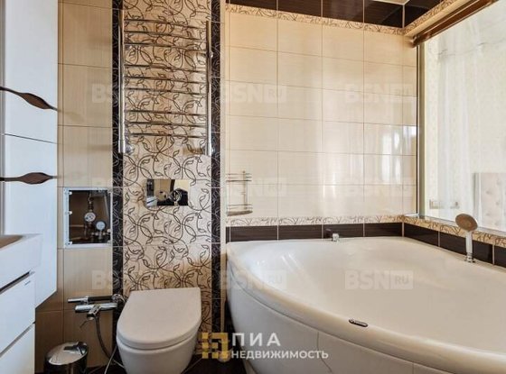 Продажа трехкомнатной квартиры - Энгельса проспект, д.93 