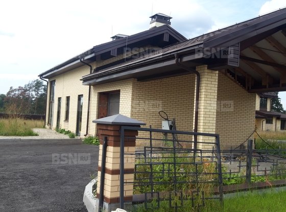 Продажа дома - поселок Ленинское, Мира улица, д.3