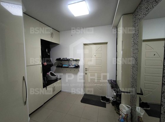 Продажа трехкомнатной квартиры - Ветеранов проспект, д.73 