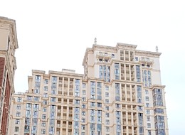 Продажа трехкомнатной квартиры - Россия, Санкт-Петербург, Дыбенко ул., 8, к 2 