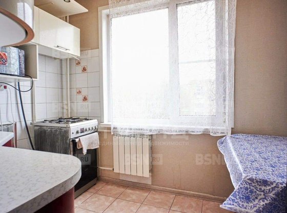 Продажа трехкомнатной квартиры - поселок Шушары, Шушары п, д.17 