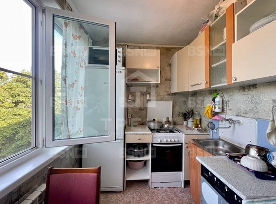 Продажа трехкомнатной квартиры - Крыленко улица, д.33, корп.1 