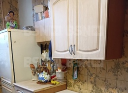 Продажа комнаты в трехкомнатной квартире - Максима Горького улица, д. 4 