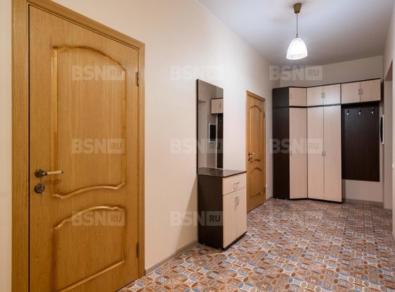 Аренда трехкомнатной квартиры - Невский проспект, д.141 