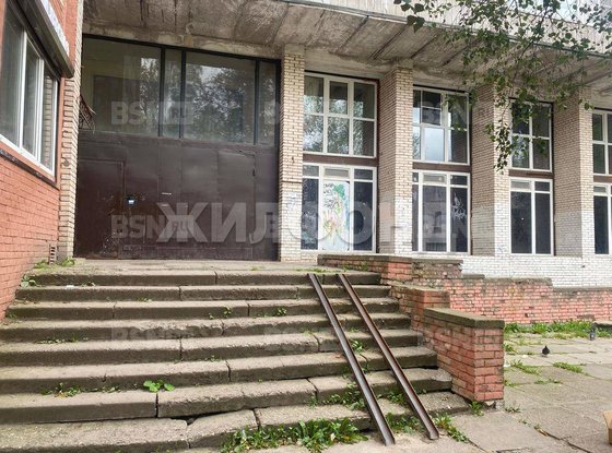 Продажа комнаты в шестикомнатной квартире - Есенина улица, д.36, корп.3 