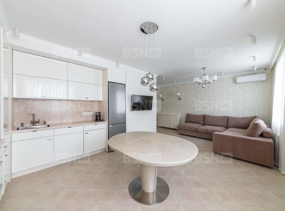 Продажа трехкомнатной квартиры - Рябиновая улица, д.17, корп.3 