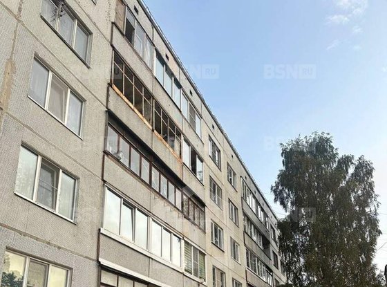 Продажа трехкомнатной квартиры - Кировск, Ладожская улица, д.14 