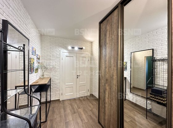 Продажа трехкомнатной квартиры - Сикейроса улица, д.19, корп.2 