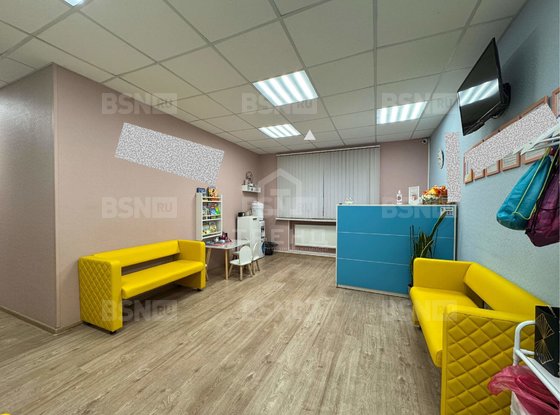 Продажа трехкомнатной квартиры - Ушинского улица, д.3, корп.2 