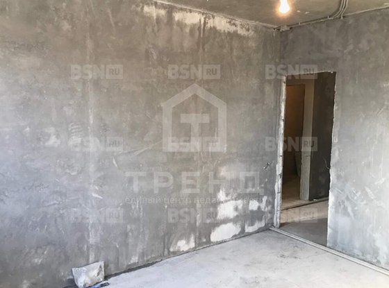 Продажа трехкомнатной квартиры - поселок Шушары, Окуловская улица, д.13 