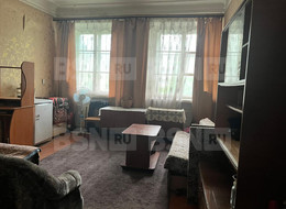 Продажа комнаты в четырехкомнатной квартире - Ленинградская область, Гатчинский район, Гатчина г., Красноармейский пр-кт., д.17 