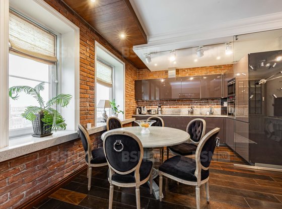 Аренда четырехкомнатной квартиры - Средний В.О. проспект, д.85, литера А 