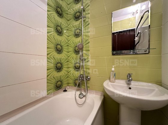 Продажа трехкомнатной квартиры - Художников проспект, д.18, корп.1 