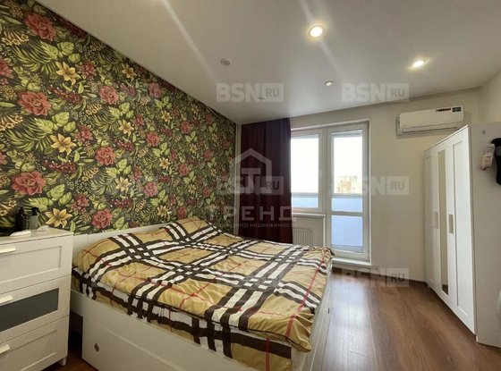 Продажа трехкомнатной квартиры - Кудрово, Европейский проспект, д.11 