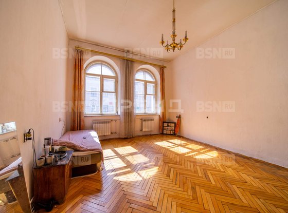 Продажа четырехкомнатной квартиры - 4-я Красноармейская улица, д.17 