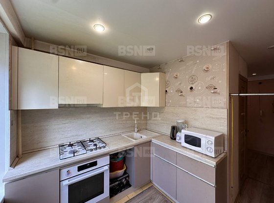 Продажа четырехкомнатной квартиры - Большевиков проспект, д.4, корп.1 