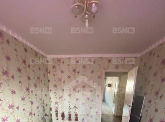 Продажа трехкомнатной квартиры - деревня Низино, Центральная улица, д.10 