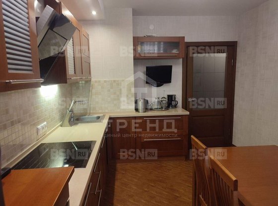 Продажа трехкомнатной квартиры - поселок Парголово, Михаила Дудина улица, д.25, корп.2 
