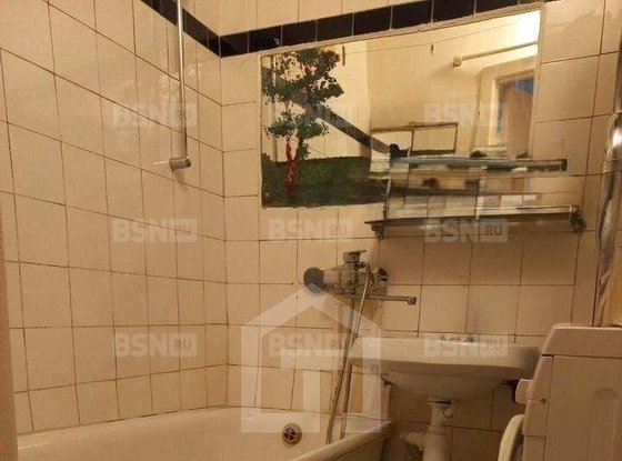 Продажа трехкомнатной квартиры - Ломоносов, Пулемётчиков улица, д.20 