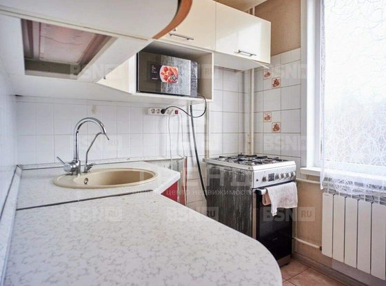 Продажа трехкомнатной квартиры - поселок Шушары, Шушары п, д.17 
