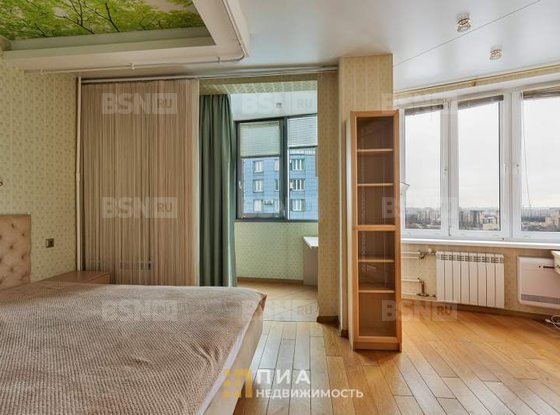 Продажа трехкомнатной квартиры - Энгельса проспект, д.93 