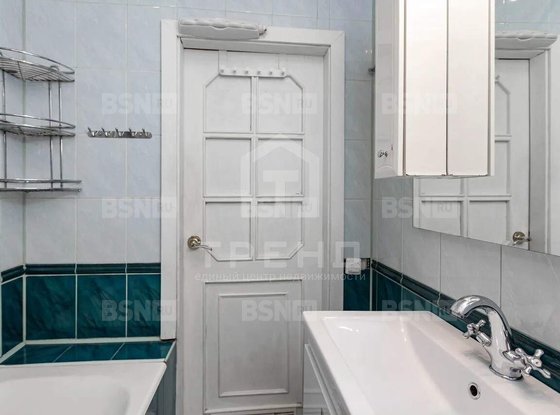 Продажа трехкомнатной квартиры - поселок Песочный, Ленинградская улица, д.44 