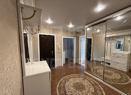 Продажа трехкомнатной квартиры - Красных Командиров ул., 9 