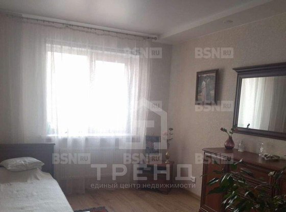 Продажа трехкомнатной квартиры - поселок Шушары, Окуловская улица, д.7, корп.1 